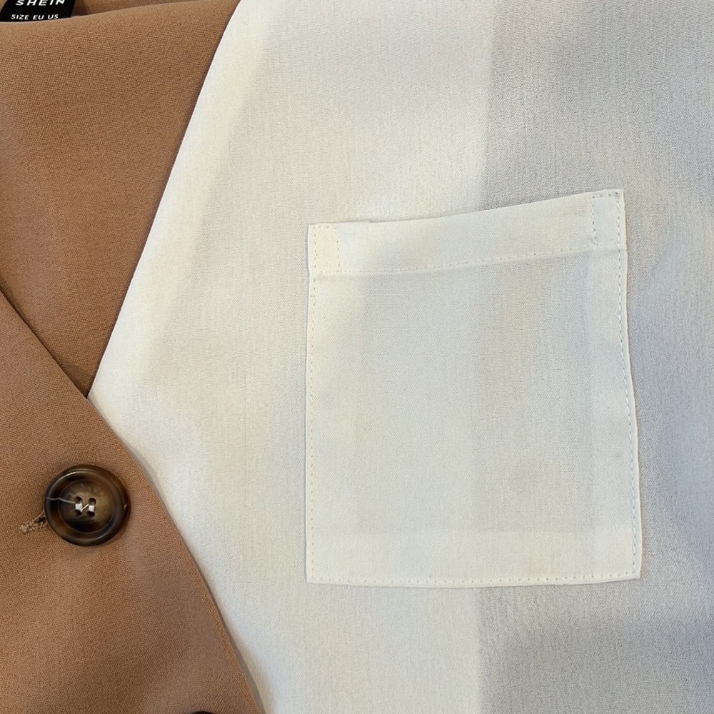 Button down blouse - Picture 6 of 6